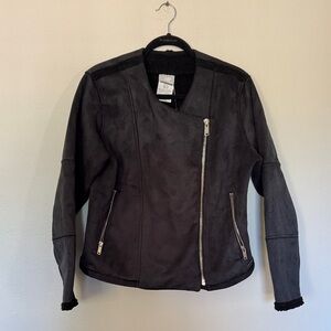 NWT New Balance Women's Black Asymmetrical Jacket